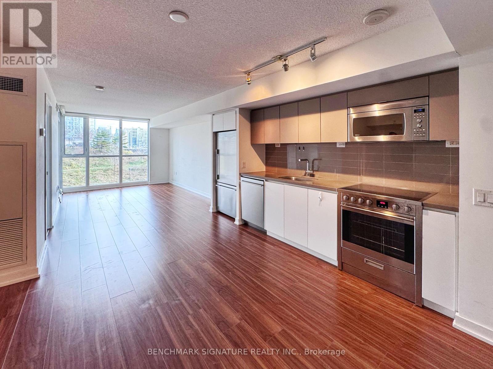 306 - 75 Queens Wharf Road, Toronto (Waterfront Communities), Ontario  M5V 0J8 - Photo 2 - C12579290