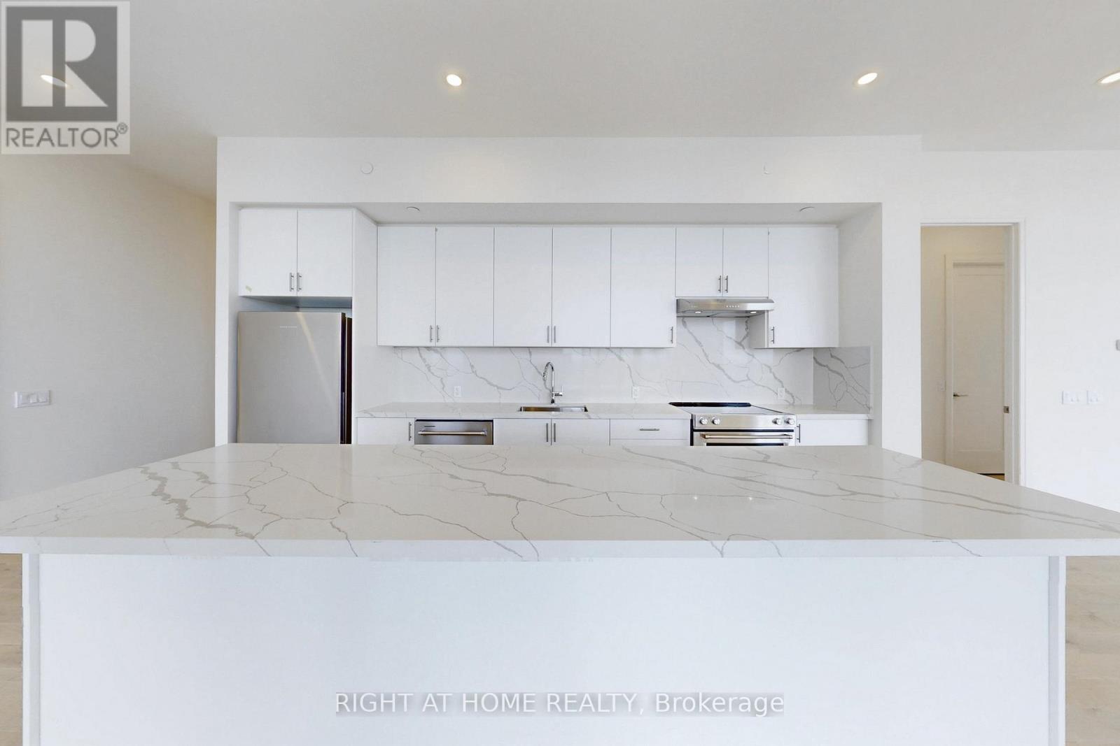 Lph106 - 8960 Jane Street, Vaughan, Ontario  L4K 2M9 - Photo 10 - N12583546