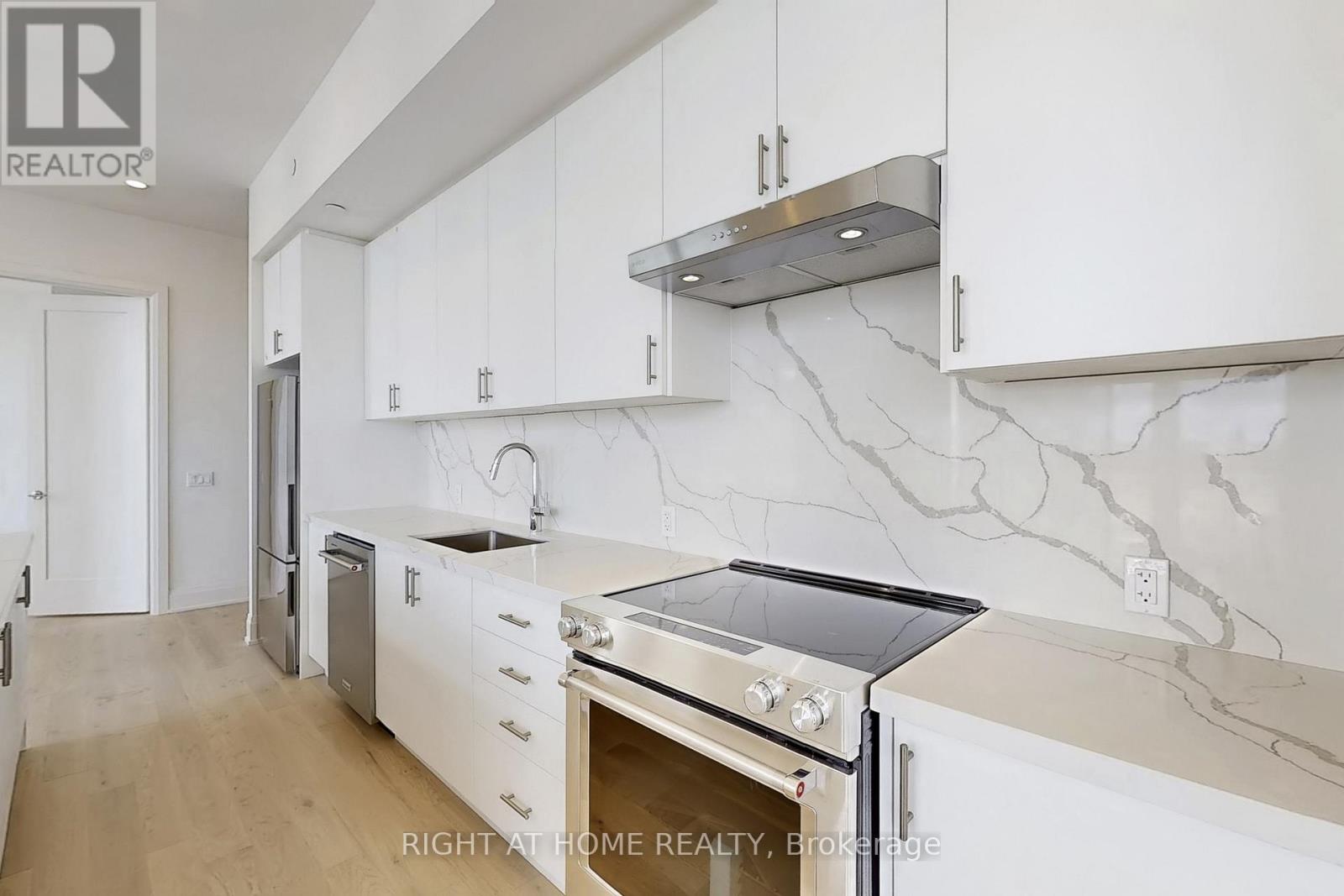 Lph106 - 8960 Jane Street, Vaughan, Ontario  L4K 2M9 - Photo 17 - N12583546