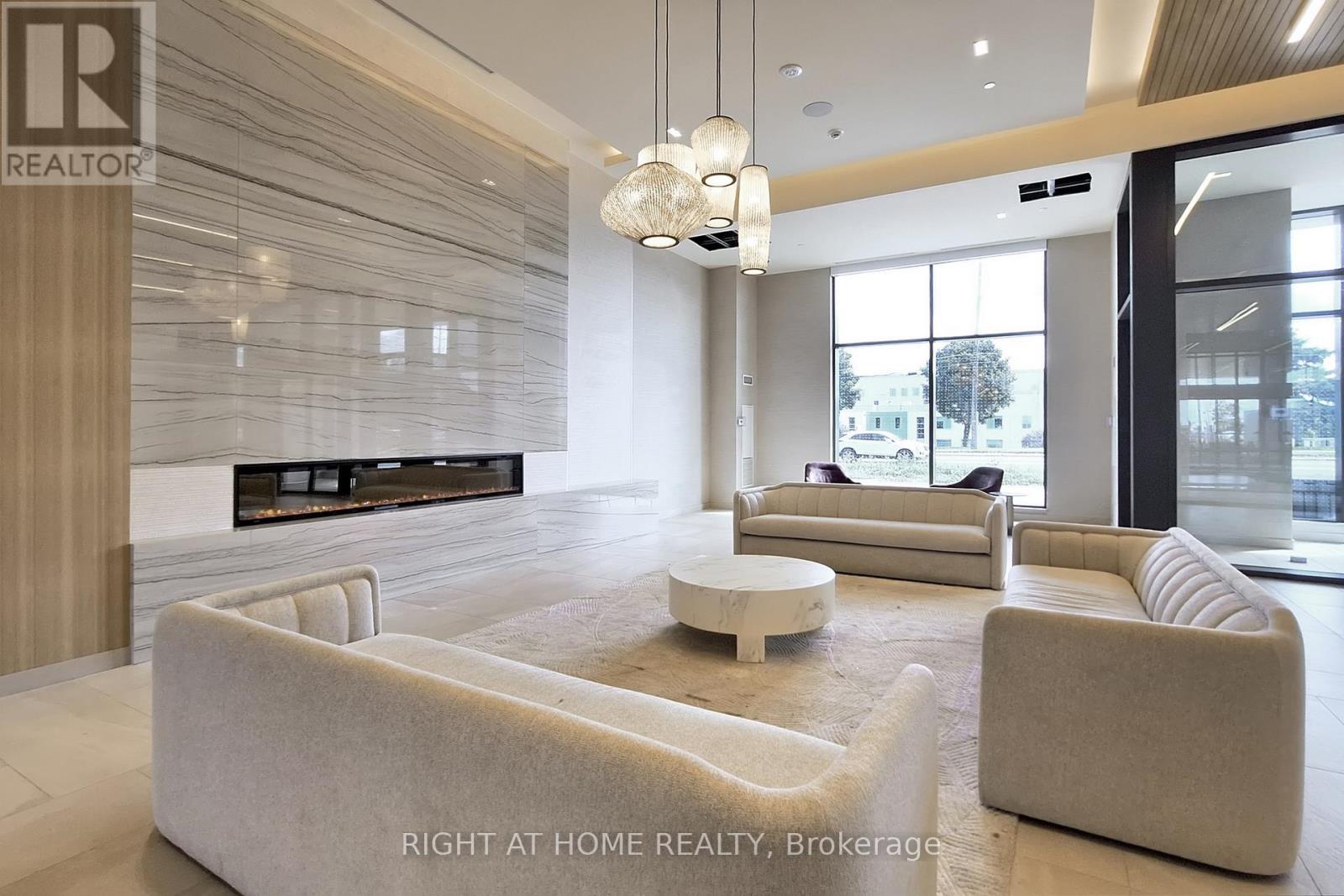 Lph106 - 8960 Jane Street, Vaughan, Ontario  L4K 2M9 - Photo 5 - N12583546