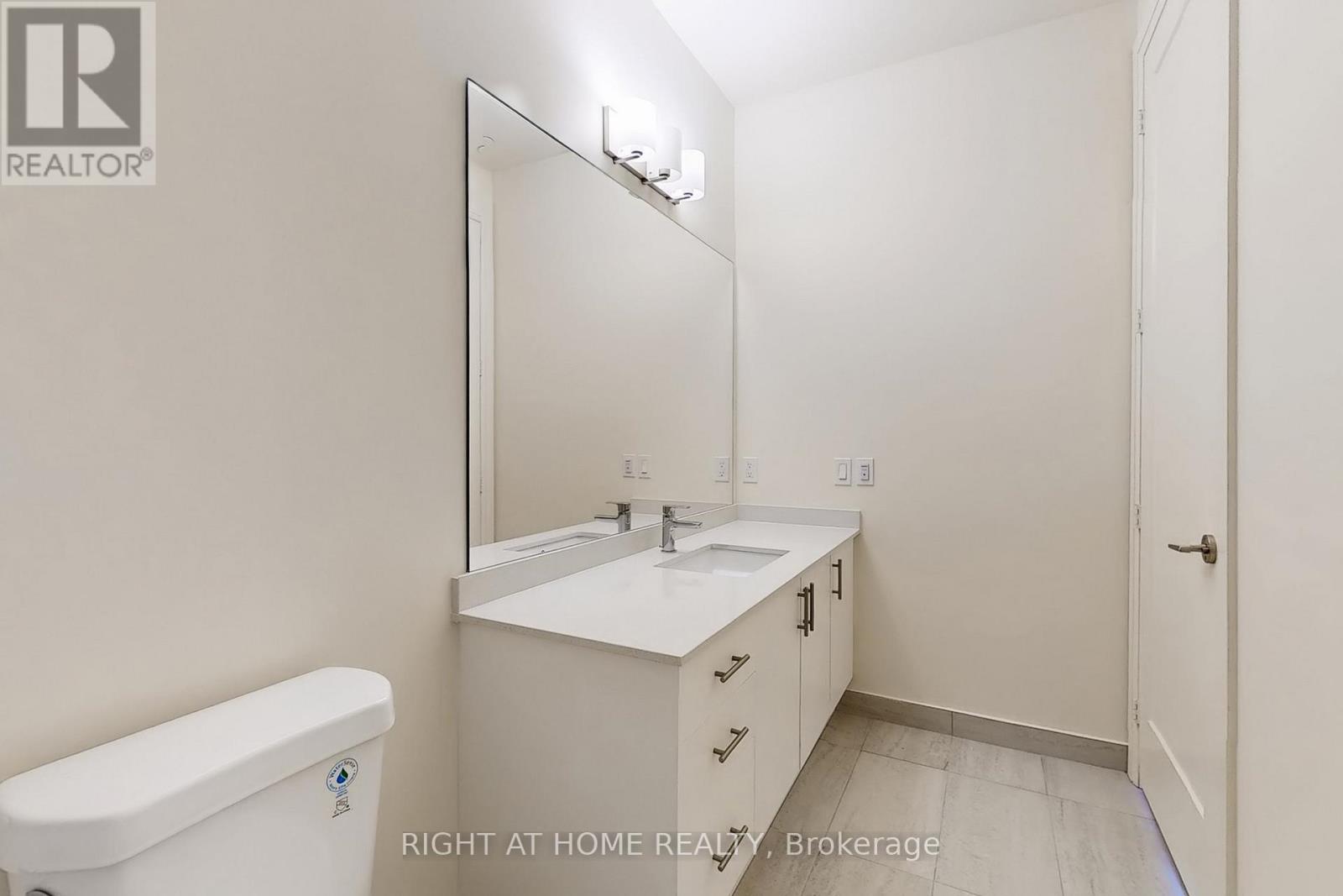 Lph106 - 8960 Jane Street, Vaughan, Ontario  L4K 2M9 - Photo 37 - N12583546