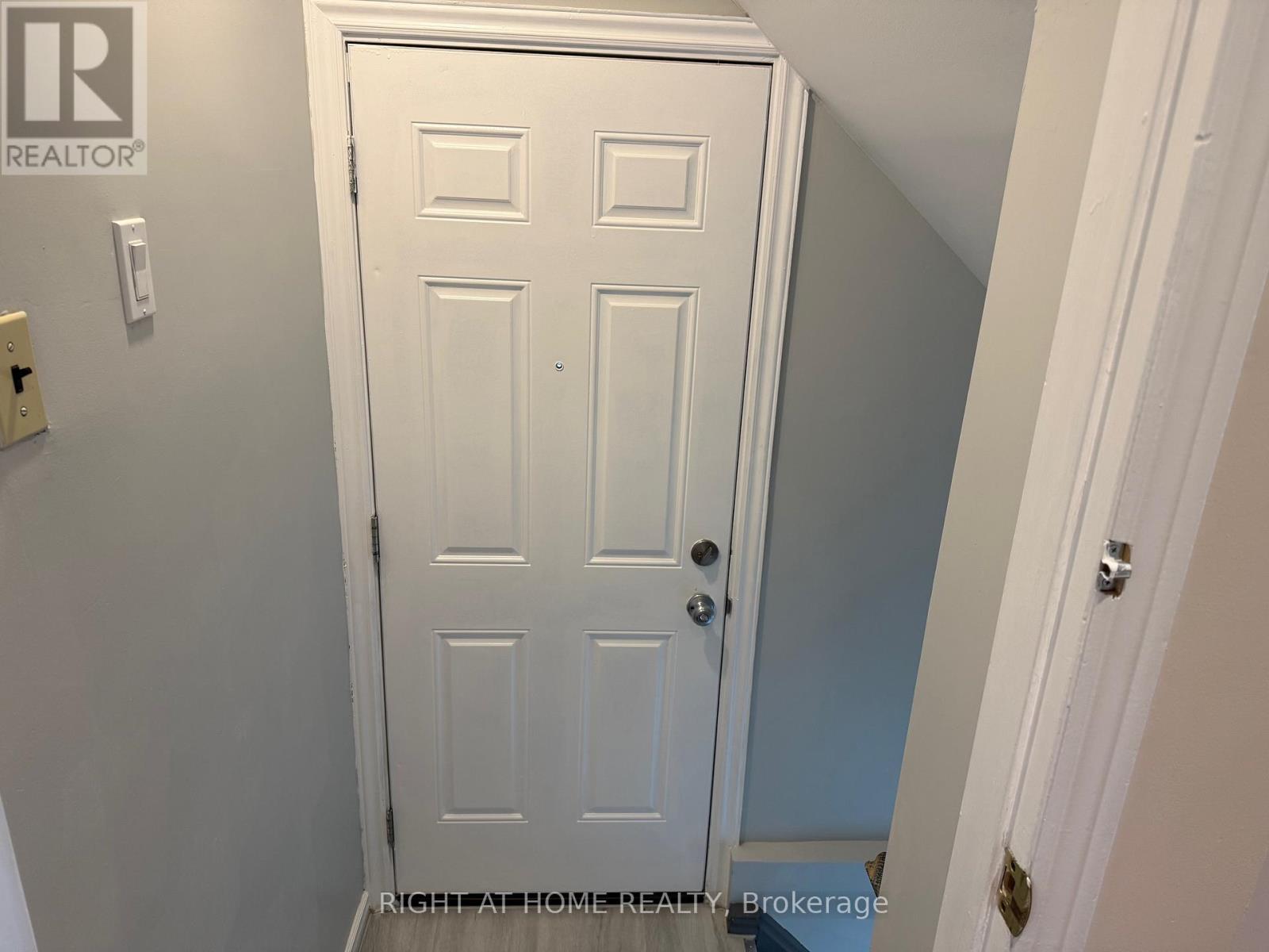 3016 Collista Court, Mississauga, Ontario  L5N 4V1 - Photo 15 - W12589388