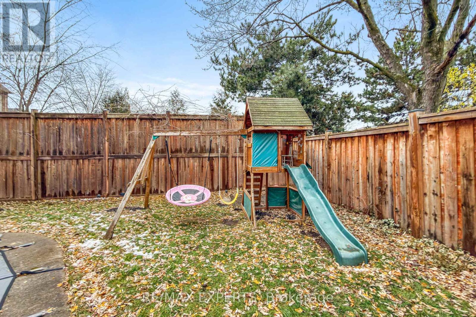 4323 Forsyth Boulevard, Burlington, Ontario L7L 2M2 - Photo 43 - W12589164