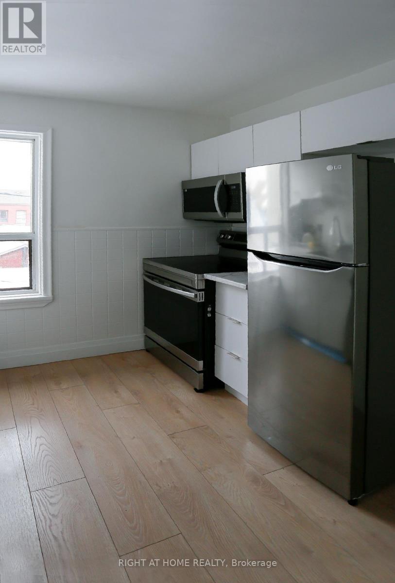 2nd Floor - 77 Northcote Avenue, Toronto, Ontario  M6J 3K2 - Photo 5 - C12590272