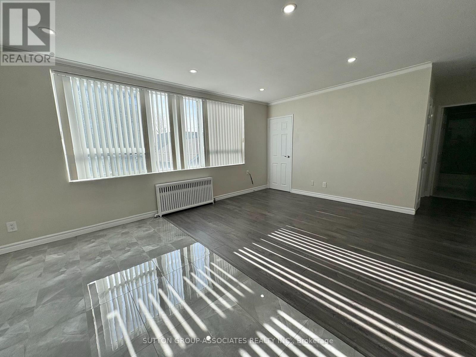 305 - 180 Vaughan Road, Toronto (Humewood-Cedarvale), Ontario  M6C 2M3 - Photo 5 - C12590320