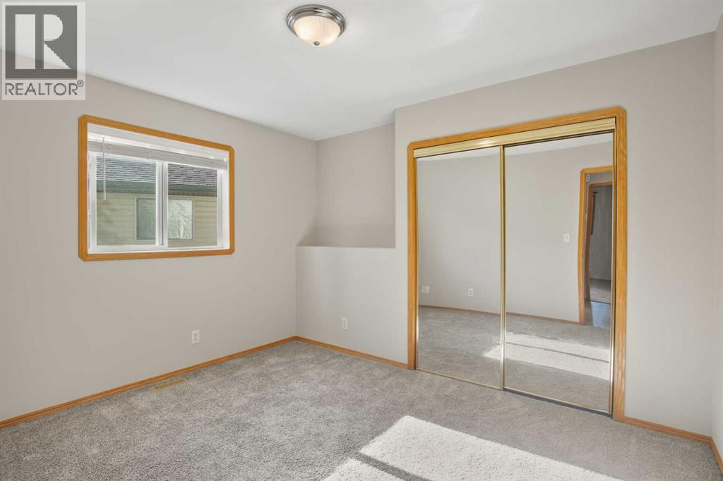 83 Doherty Close, Red Deer, Alberta  T4R 3G1 - Photo 11 - A2271158