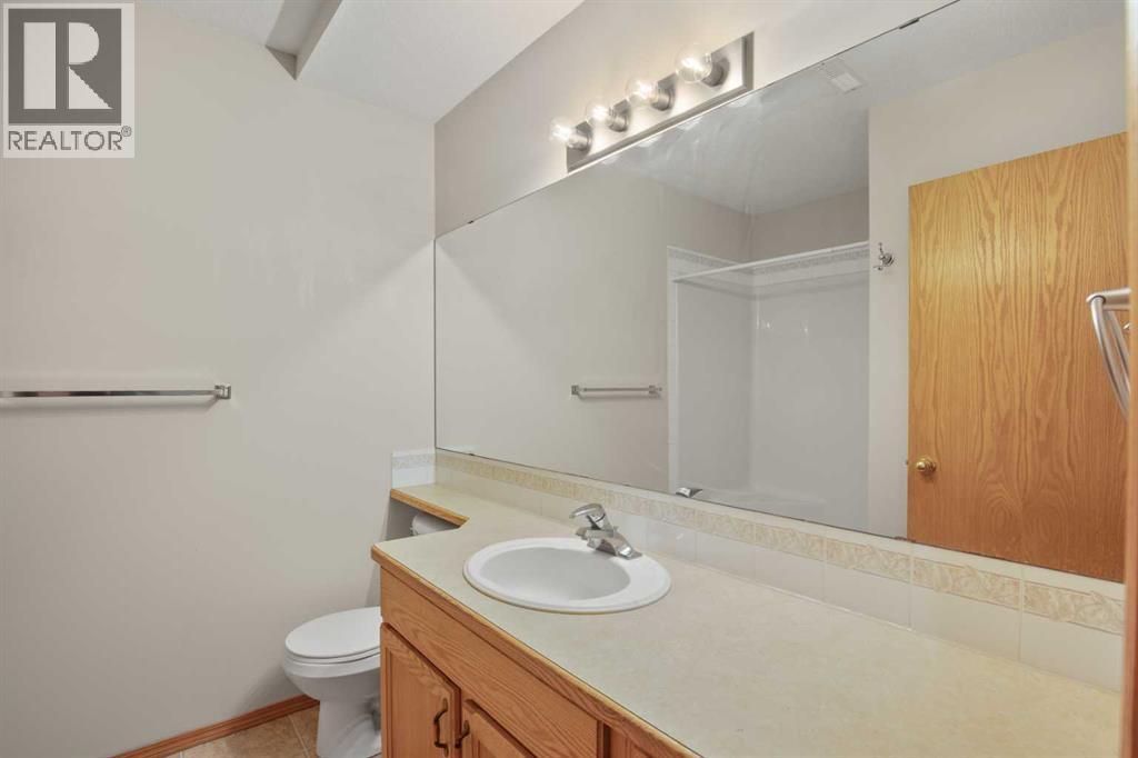 83 Doherty Close, Red Deer, Alberta  T4R 3G1 - Photo 21 - A2271158