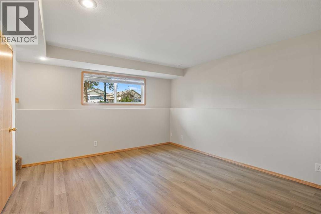 83 Doherty Close, Red Deer, Alberta  T4R 3G1 - Photo 15 - A2271158