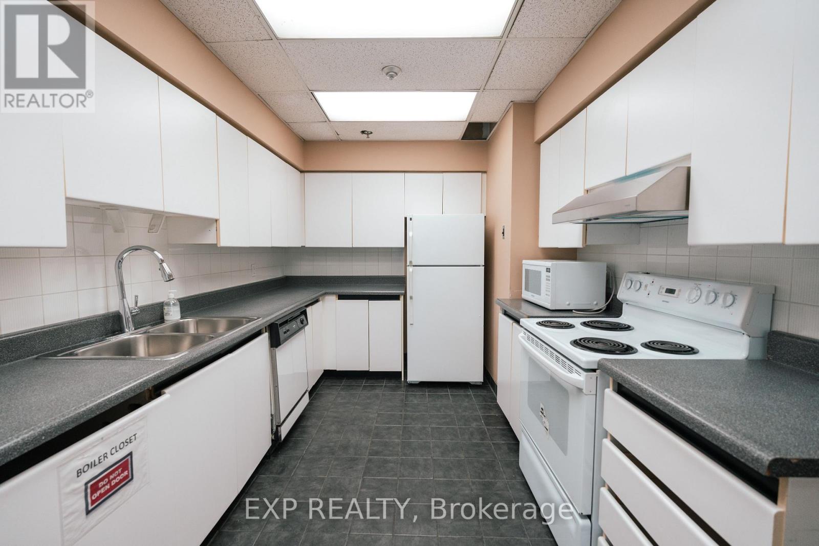 310 - 2550 Lawrence Avenue E, Toronto, Ontario  M1P 4Z3 - Photo 31 - E12590318