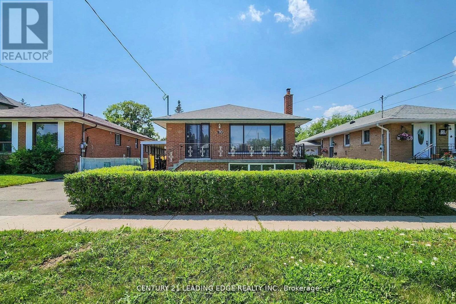 BSMT - 70 WEXFORD BOULEVARD, Toronto, Ontario