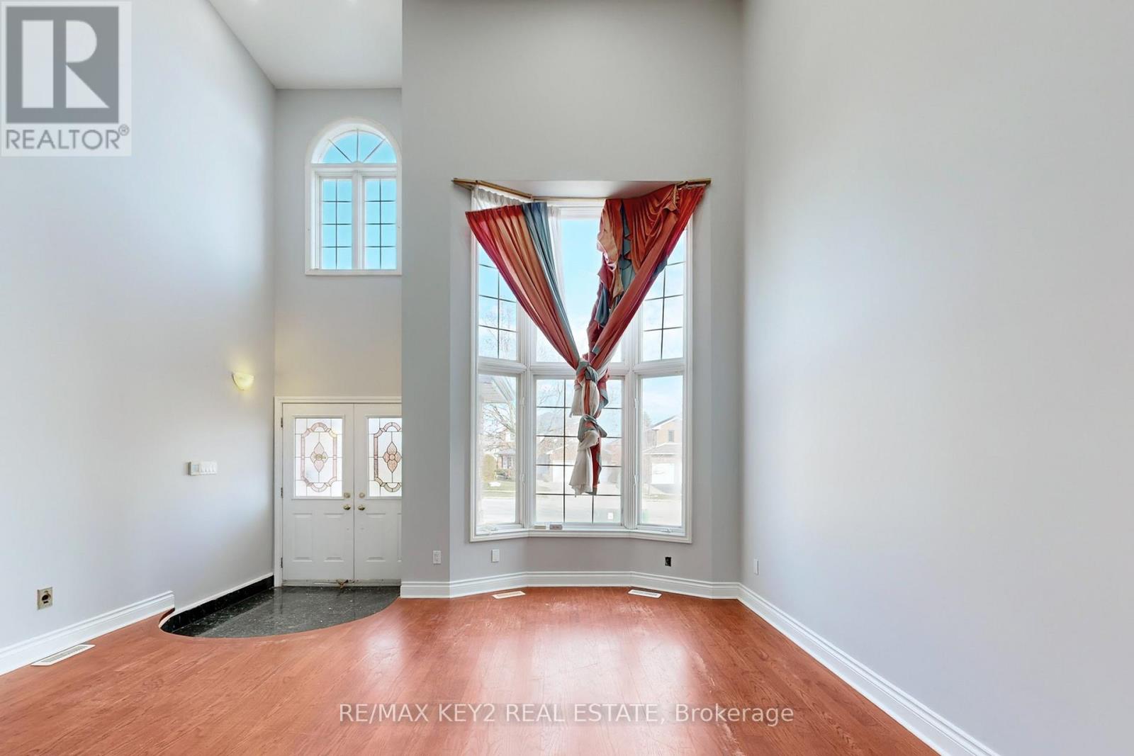 1822 Rosebank Road, Pickering, Ontario  L1V 1P6 - Photo 4 - E12590482