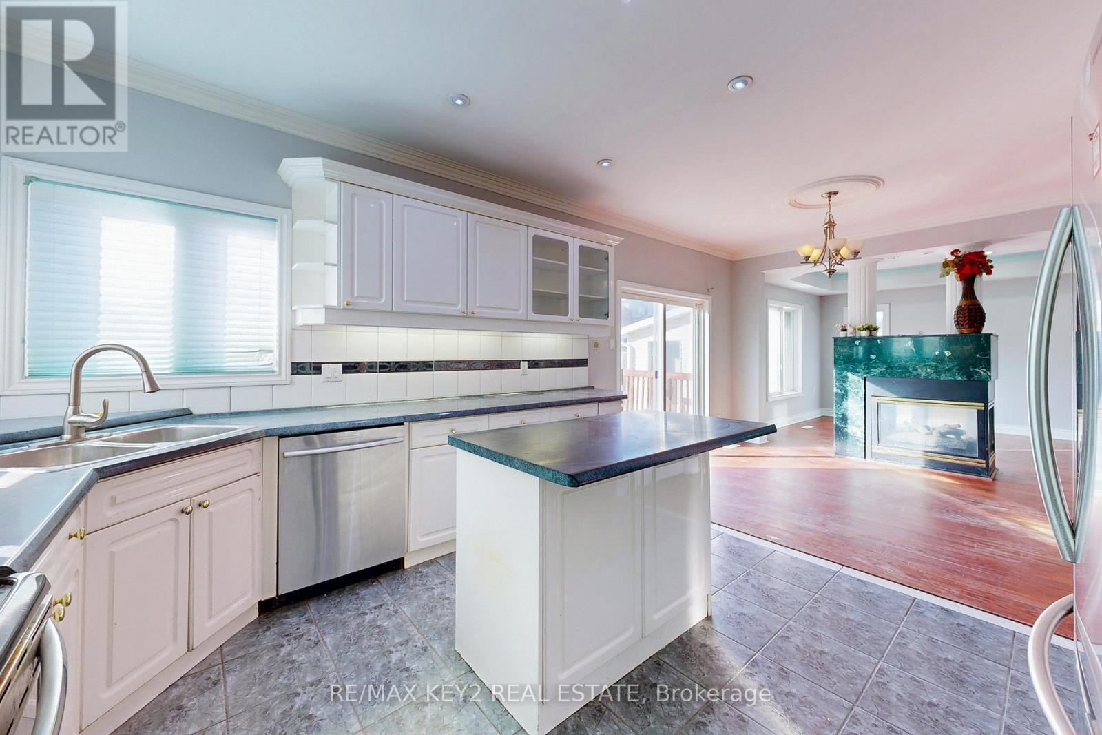 1822 Rosebank Road, Pickering, Ontario  L1V 1P6 - Photo 46 - E12590482