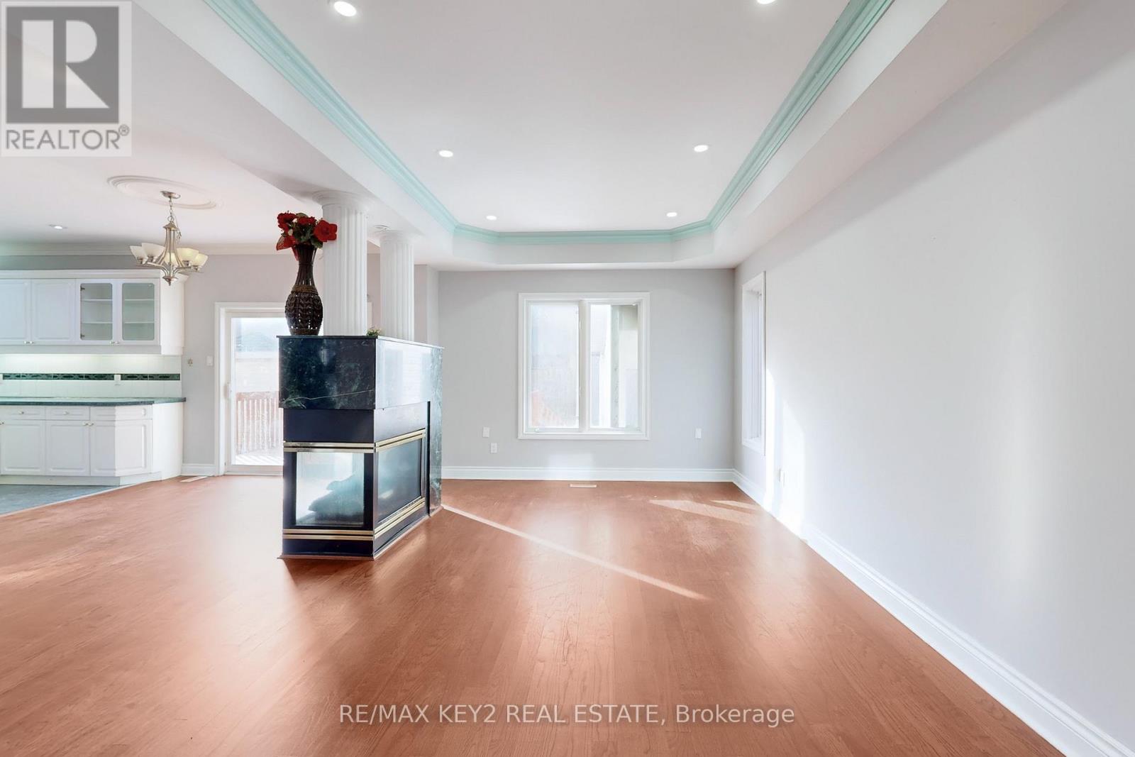 1822 Rosebank Road, Pickering, Ontario  L1V 1P6 - Photo 7 - E12590482