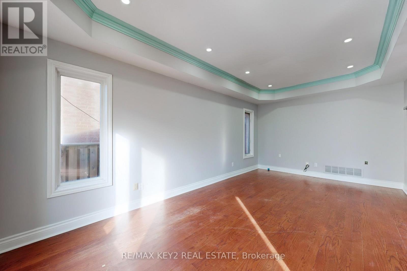 1822 Rosebank Road, Pickering, Ontario  L1V 1P6 - Photo 9 - E12590482