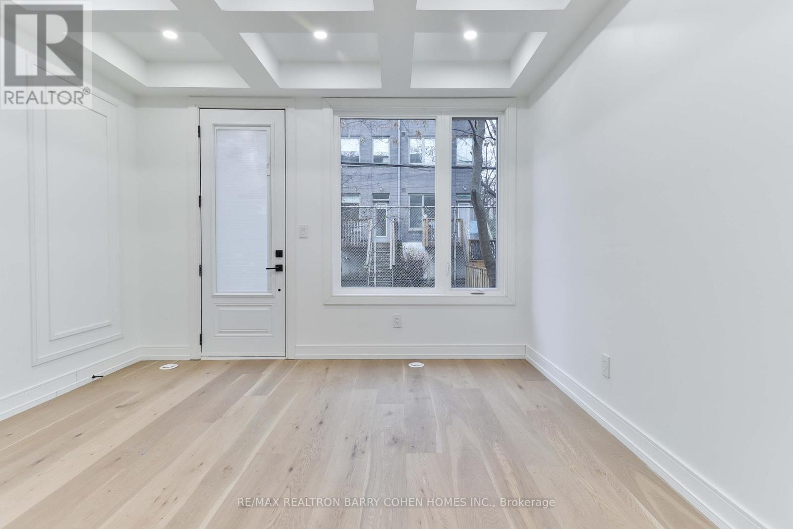 57 Jones Ave Avenue, Toronto, Ontario  M4M 2Z7 - Photo 6 - E12590498