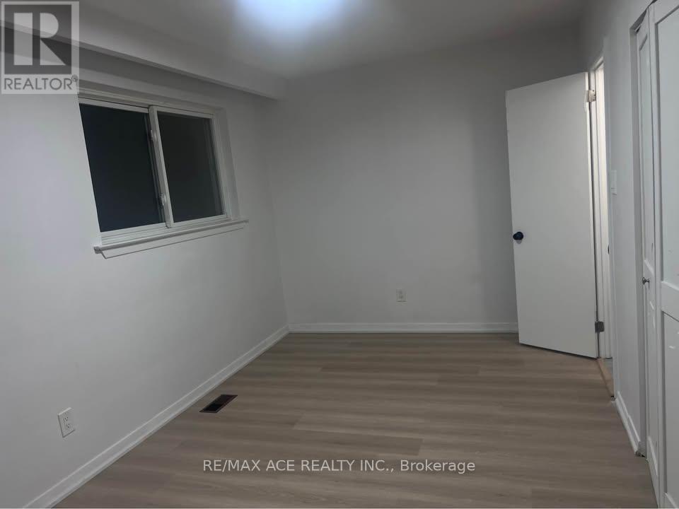 197 Greyabbey Trail, Toronto, Ontario  M1E 1W2 - Photo 5 - E12590528