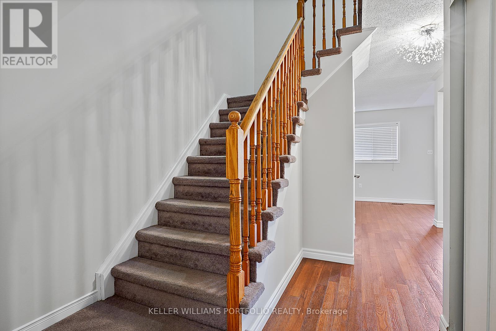 334 Sparrow Circle, Pickering, Ontario  L1V 6Y3 - Photo 10 - E12590538