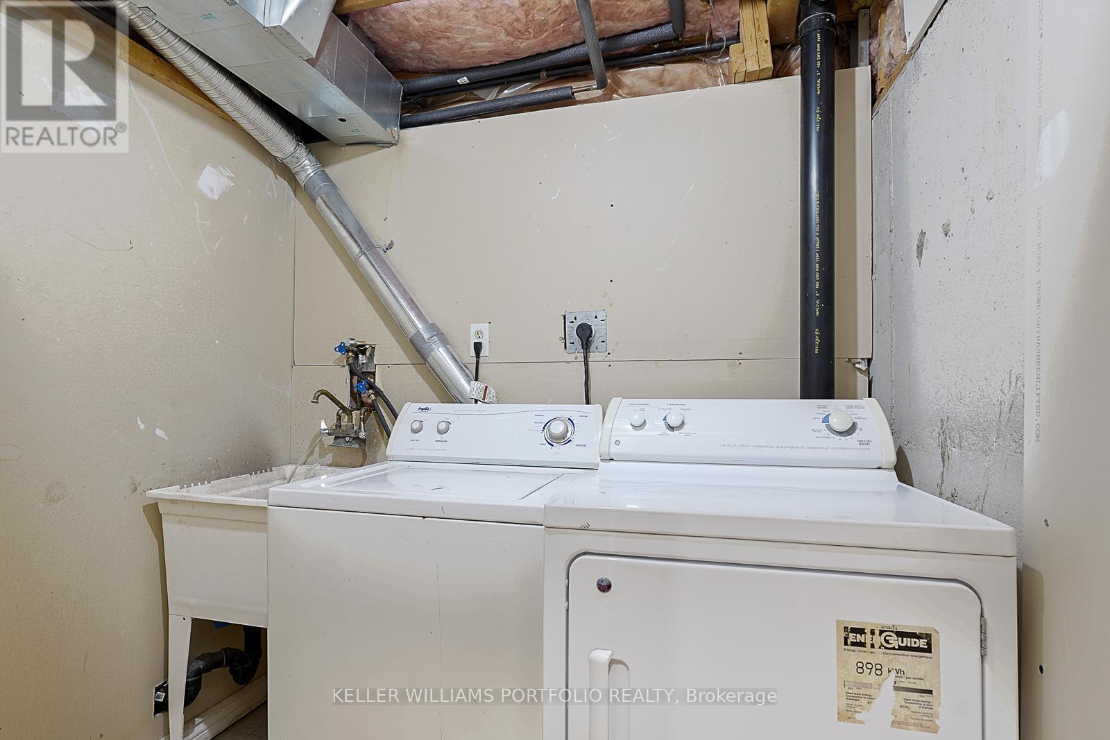 334 Sparrow Circle, Pickering, Ontario  L1V 6Y3 - Photo 36 - E12590538