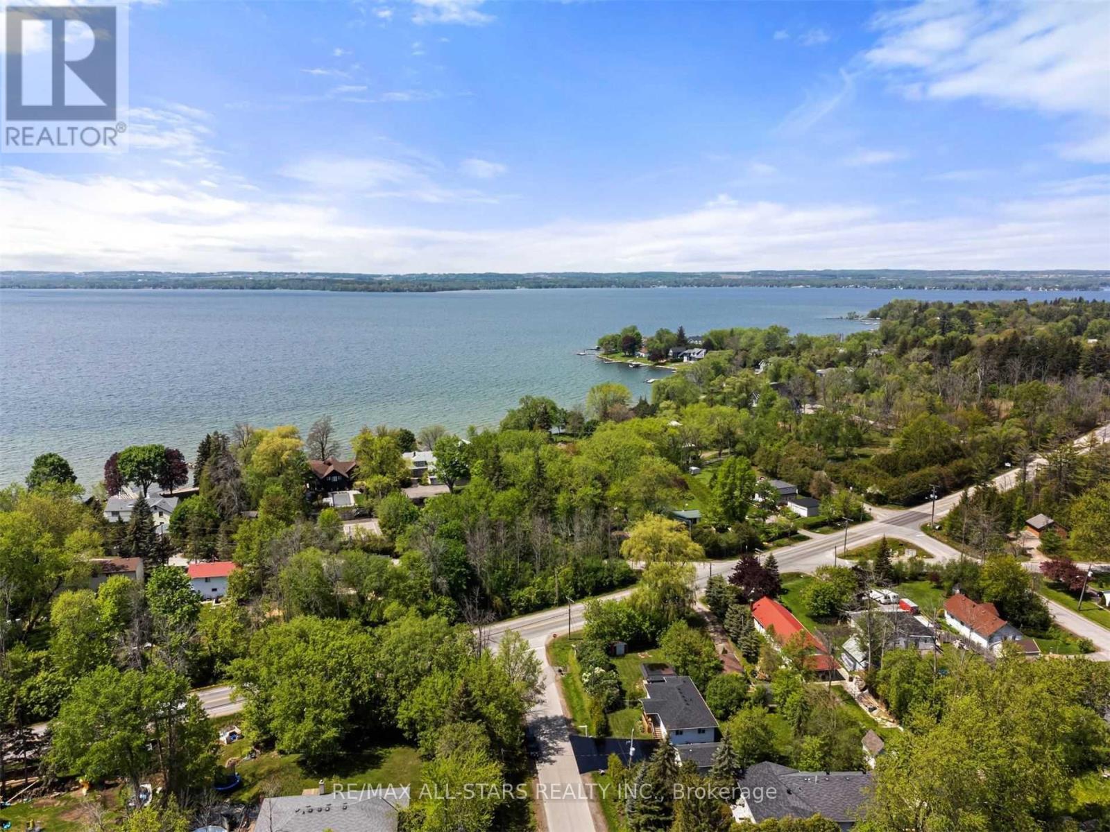 4 Alice Avenue, Georgina, Ontario  L3P 3C8 - Photo 44 - N12590334