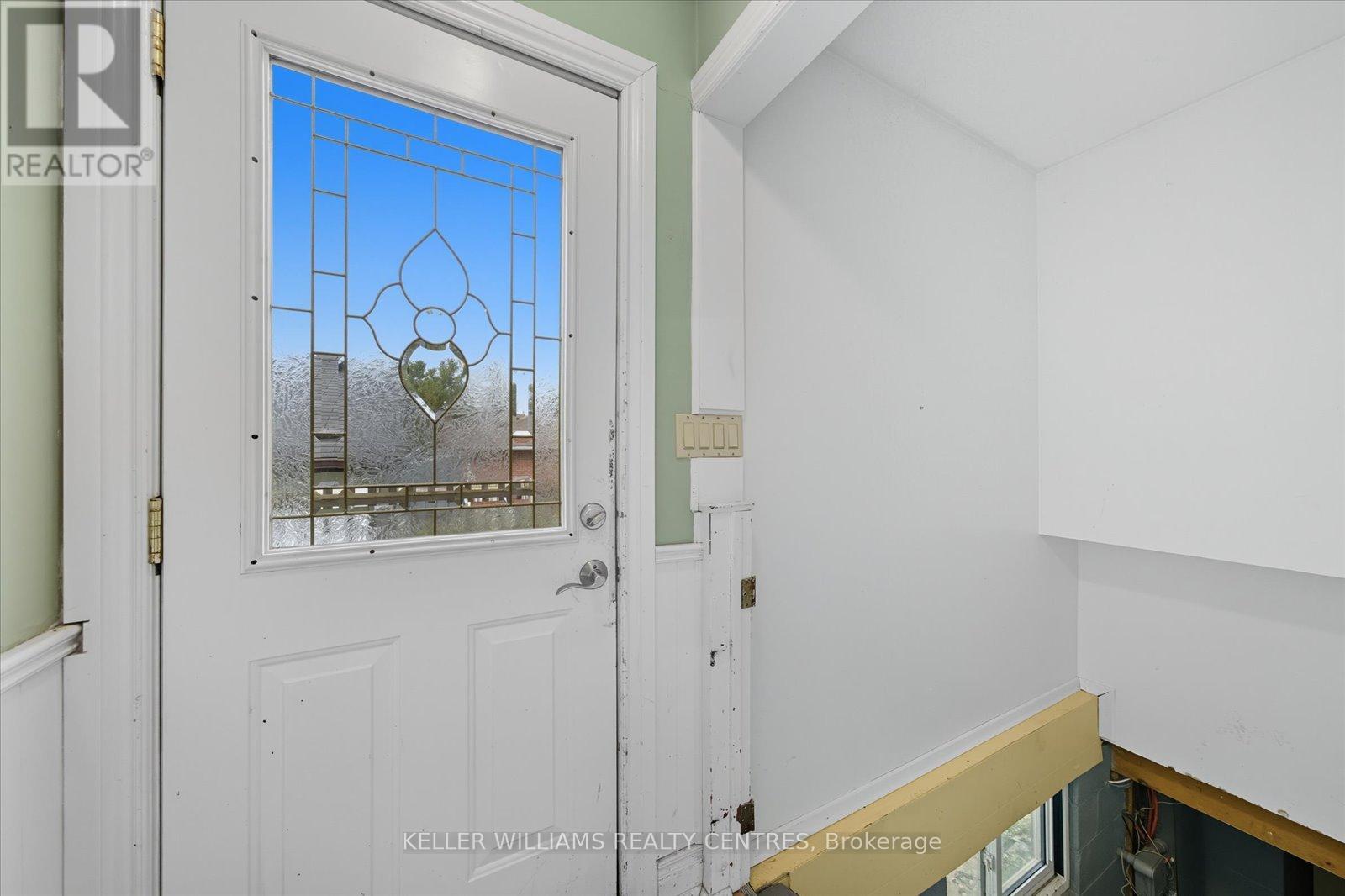 35 Regent Street, Georgina, Ontario  L0E 1N0 - Photo 32 - N12590342