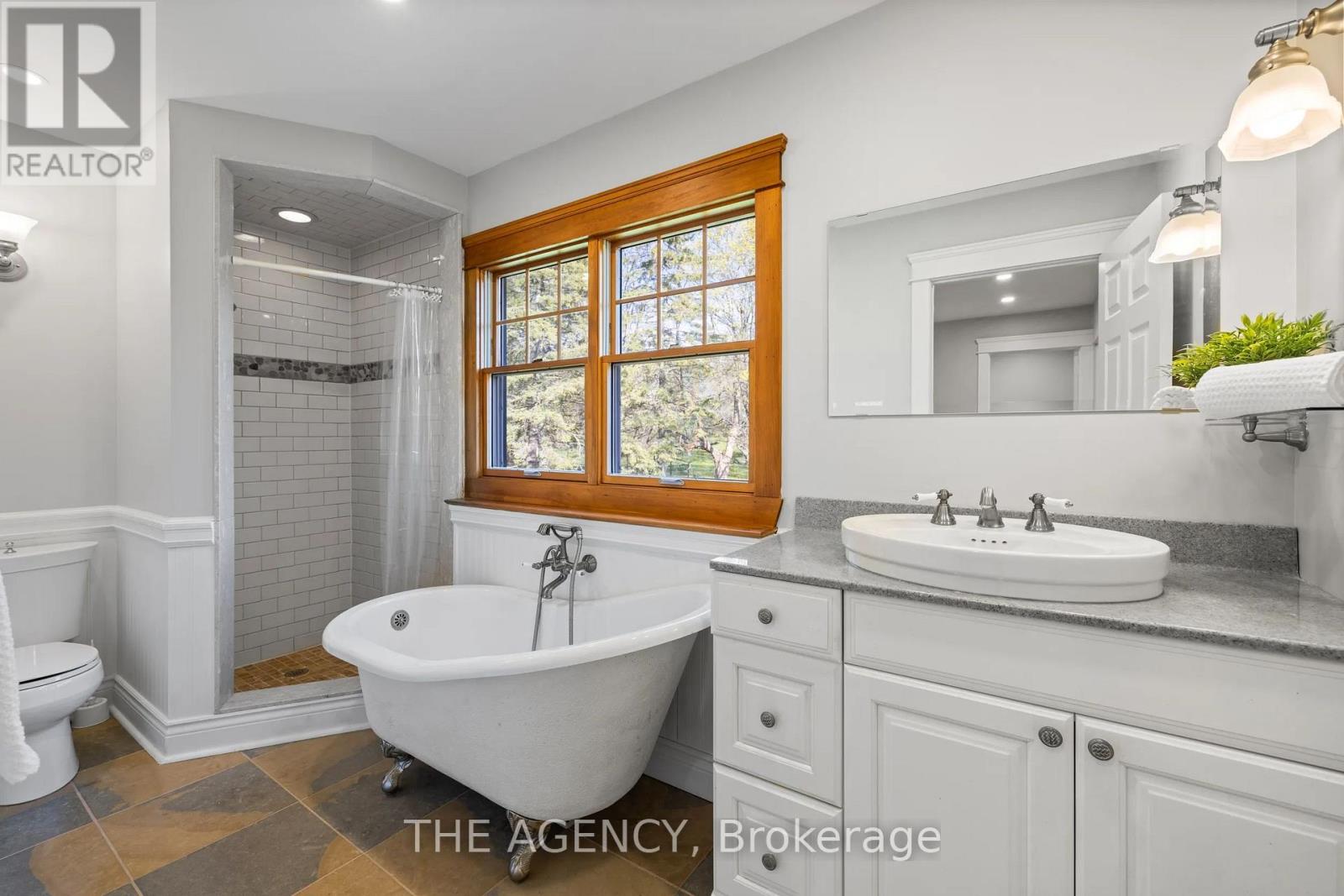 3635 19th Sdrd, King, Ontario  L7B 0C7 - Photo 17 - N12590390