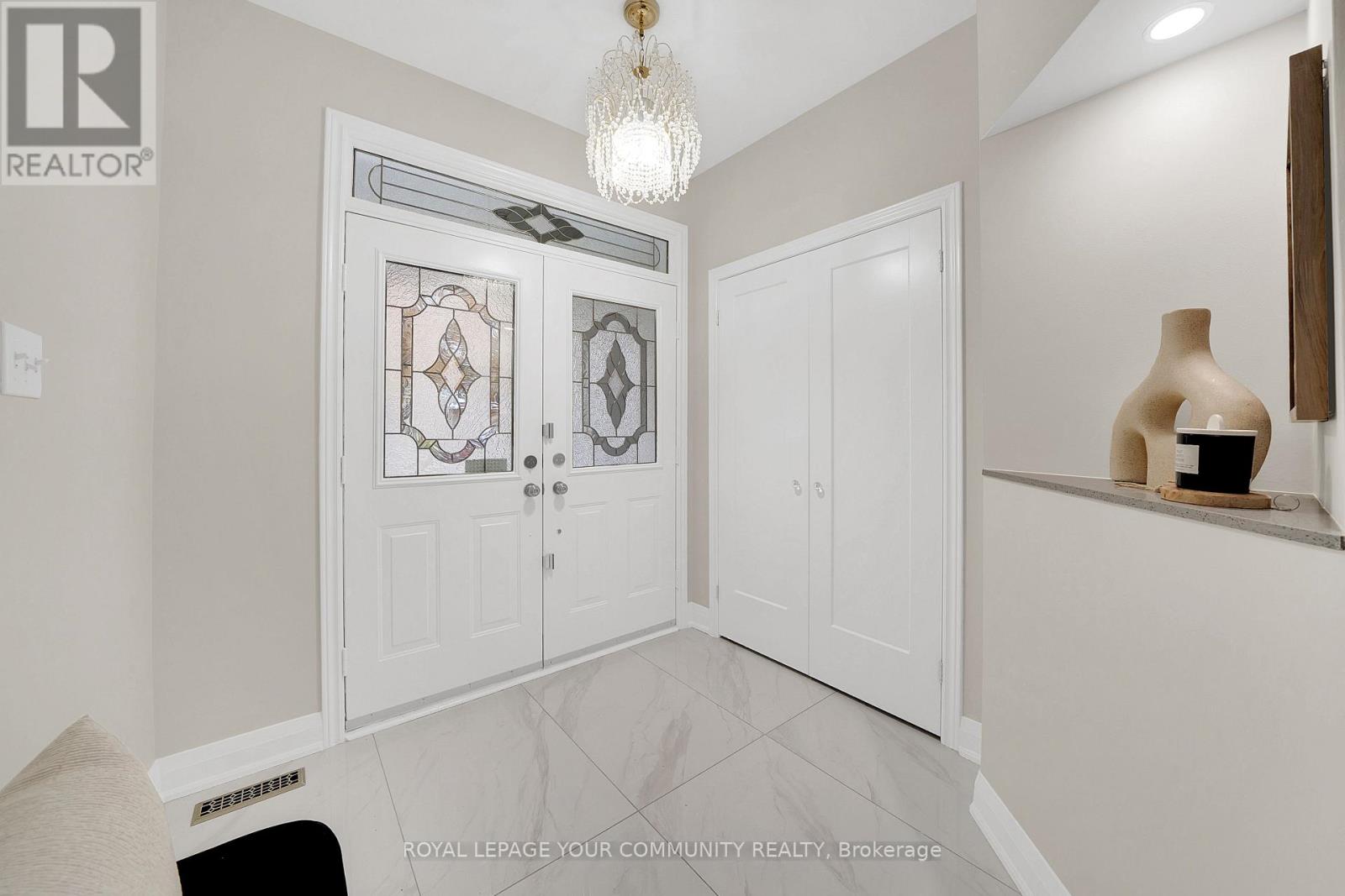 47 Thicket Trail, Vaughan, Ontario  L4H 1Y1 - Photo 7 - N12590392