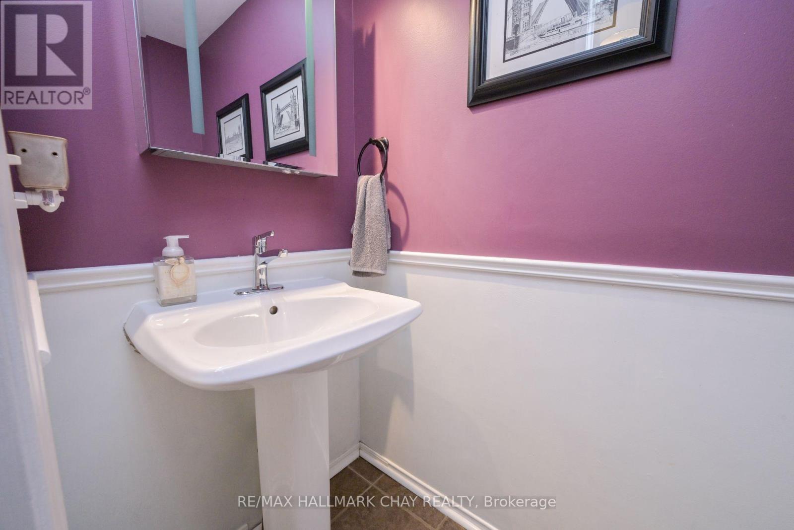 184 Heydon Avenue, New Tecumseth, Ontario  L0M 1A0 - Photo 11 - N12590396