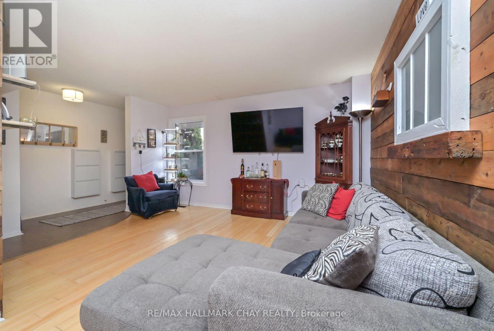 184 Heydon Avenue, New Tecumseth, Ontario  L0M 1A0 - Photo 9 - N12590396