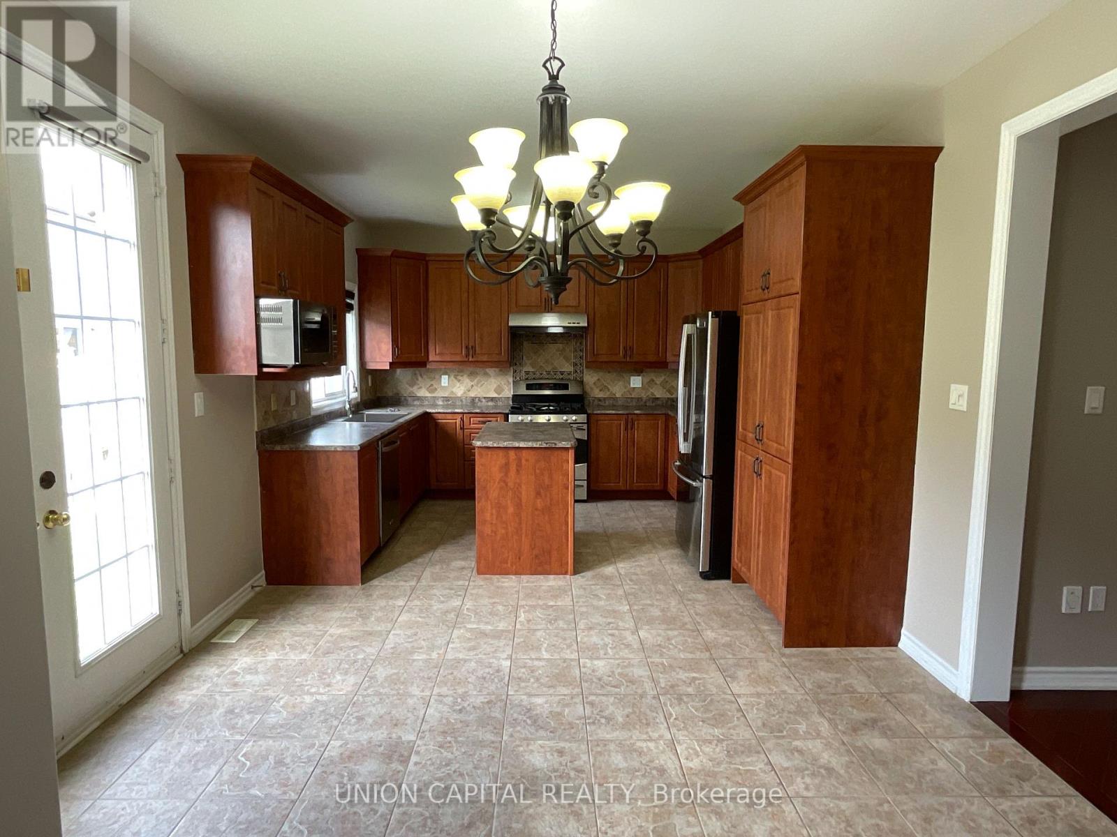 54 Kindy Street, Markham, Ontario  L6E 0E7 - Photo 10 - N12590420