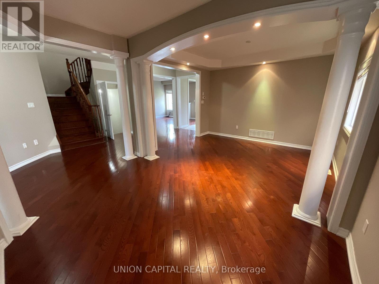 54 Kindy Street, Markham, Ontario  L6E 0E7 - Photo 5 - N12590420