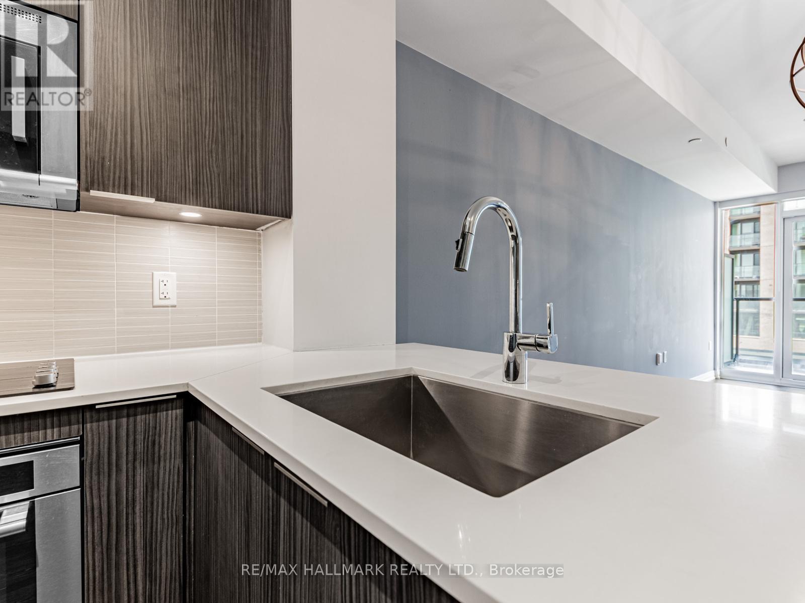 322 - 99 Eagle Rock Way, Vaughan, Ontario  L6A 5A7 - Photo 8 - N12590474