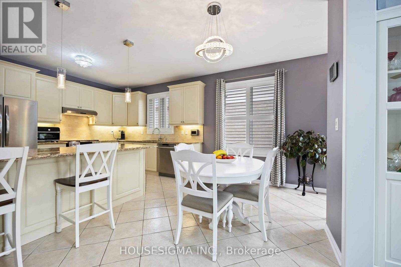 15 Paddison Place, New Tecumseth, Ontario  L9R 0J4 - Photo 9 - N12590484