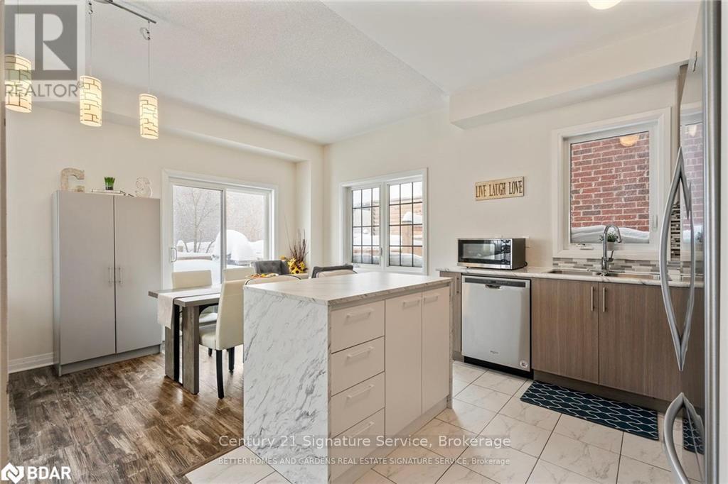 42 Bedford Estates Crescent, Barrie, Ontario  L4N 9K5 - Photo 10 - S12590450