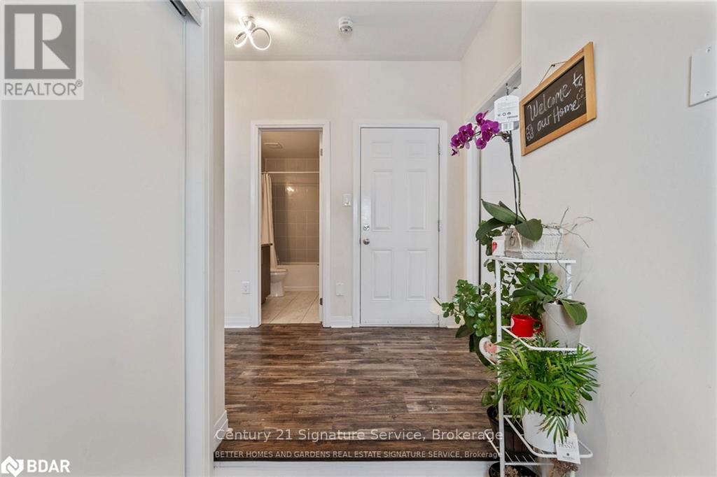 42 Bedford Estates Crescent, Barrie, Ontario  L4N 9K5 - Photo 4 - S12590450