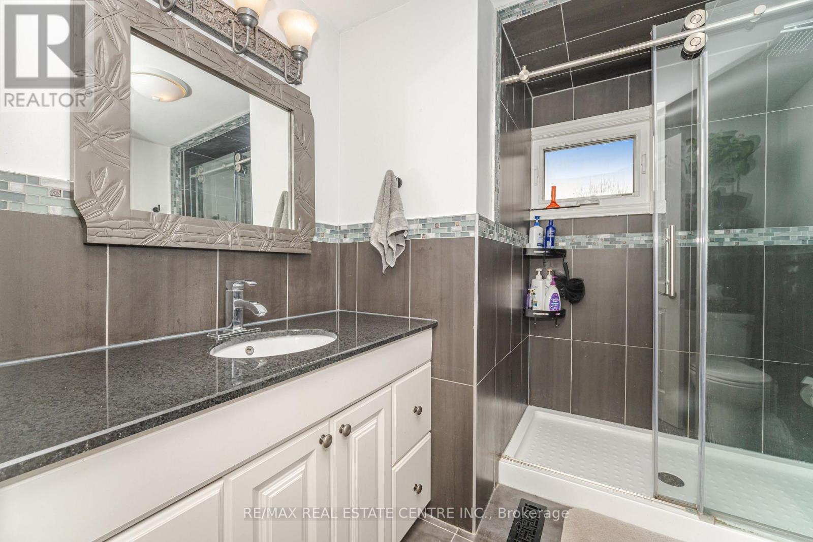 19 Jasper Crescent, Brampton, Ontario L6S 1W8 - Photo 26 - W12589270