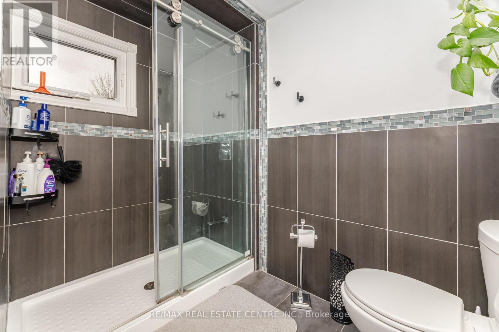 19 Jasper Crescent, Brampton, Ontario L6S 1W8 - Photo 27 - W12589270