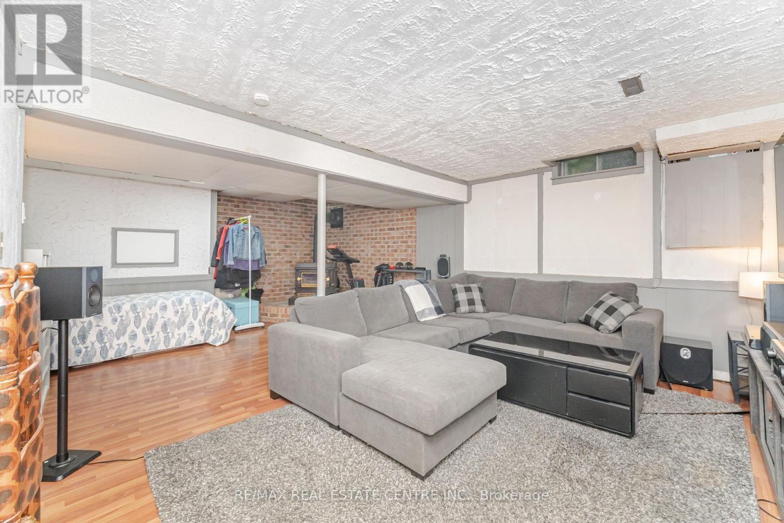 19 Jasper Crescent, Brampton, Ontario L6S 1W8 - Photo 31 - W12589270