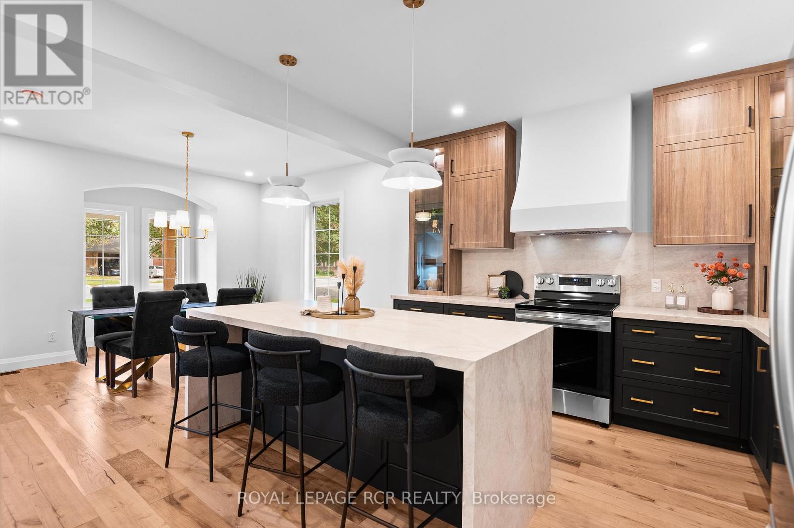 349 Smith Street, Wellington North, Ontario  N0G 1A0 - Photo 15 - X12474323