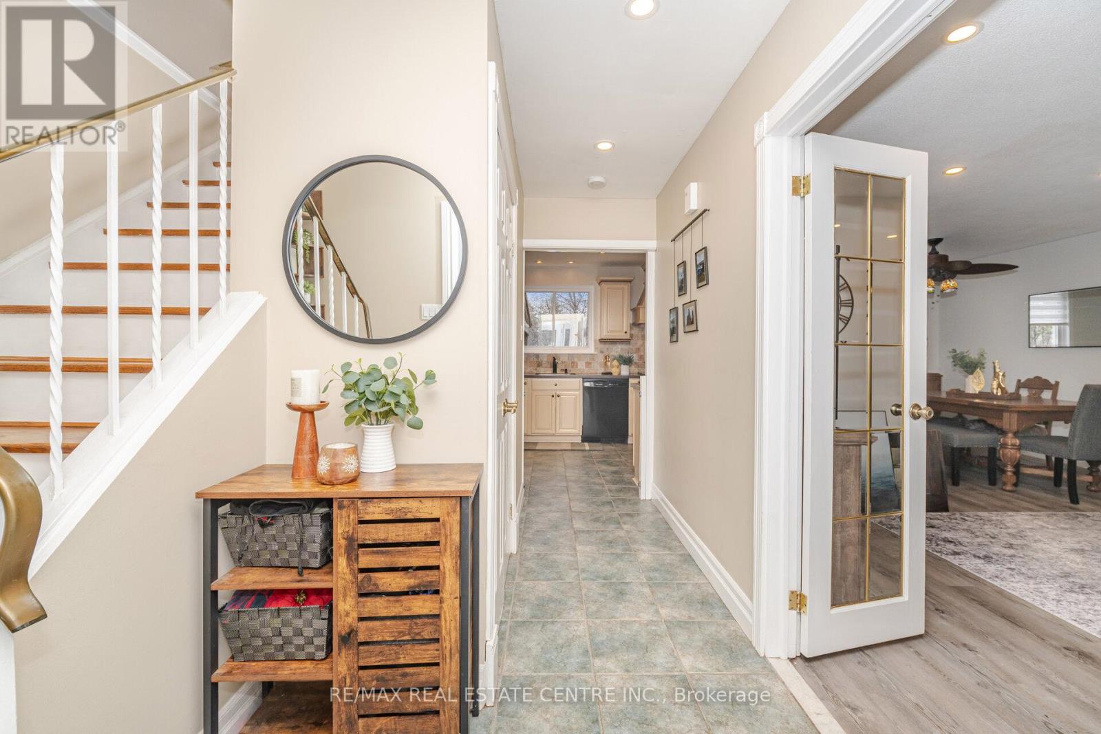 19 Jasper Crescent, Brampton, Ontario L6S 1W8 - Photo 8 - W12589270