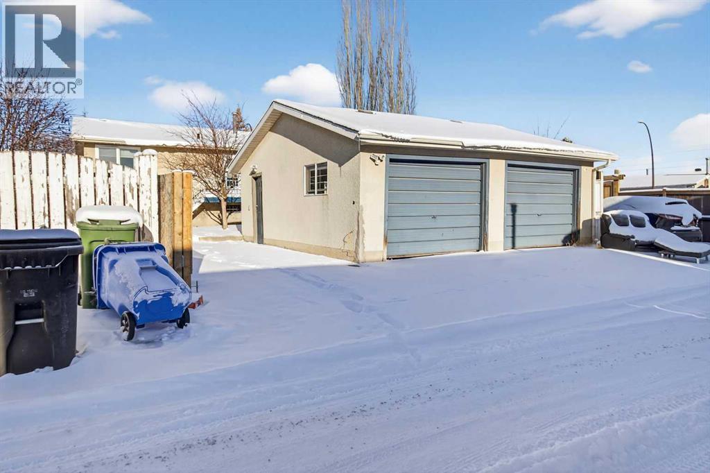159 Pinecliff Way Ne, Calgary, Alberta  T1Y 3X2 - Photo 32 - A2273366