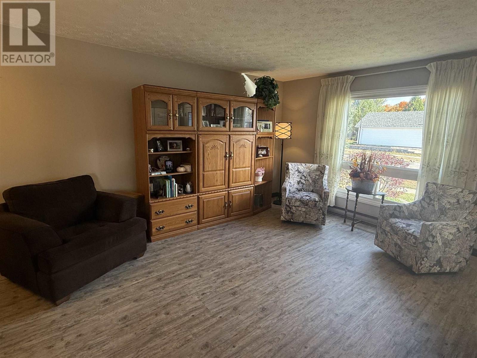 7 Pearson Ave, Elliot Lake, Ontario  P5A 2V3 - Photo 14 - SM252923