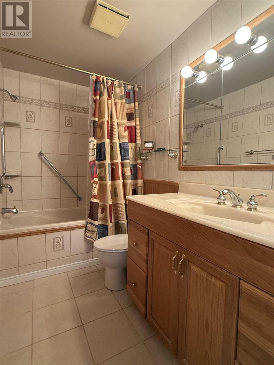 7 Pearson Ave, Elliot Lake, Ontario  P5A 2V3 - Photo 18 - SM252923