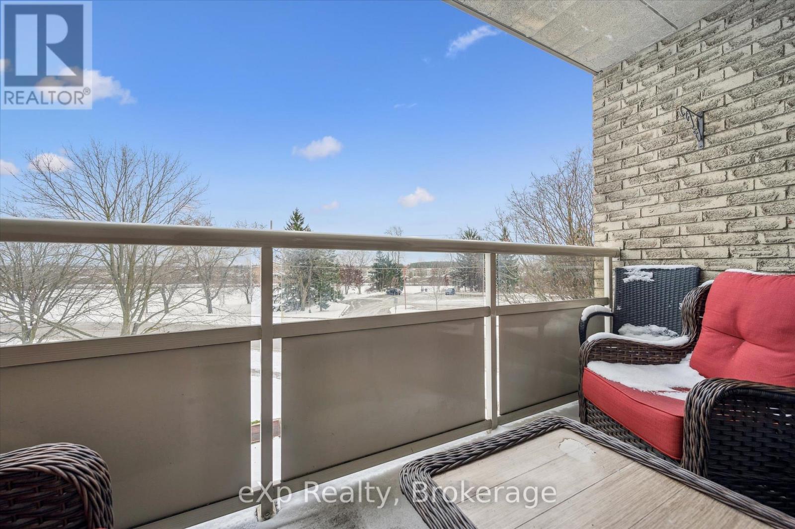 301 - 93 Westwood Road, Guelph, Ontario  N1H 7J7 - Photo 13 - X12590602