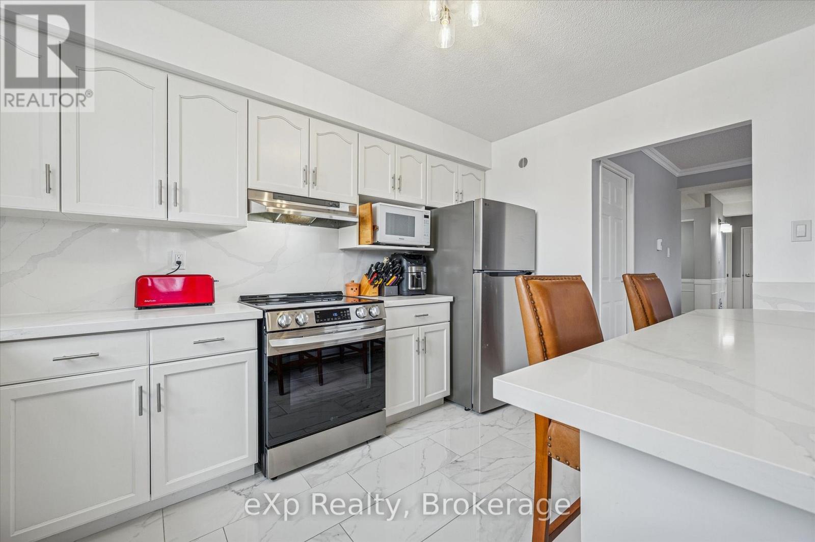 301 - 93 Westwood Road, Guelph, Ontario  N1H 7J7 - Photo 7 - X12590602