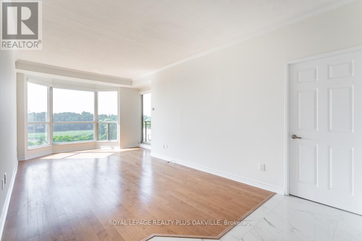 718 - 2511 Lakeshore Road W, Oakville, Ontario  L6L 6L9 - Photo 16 - W12590254