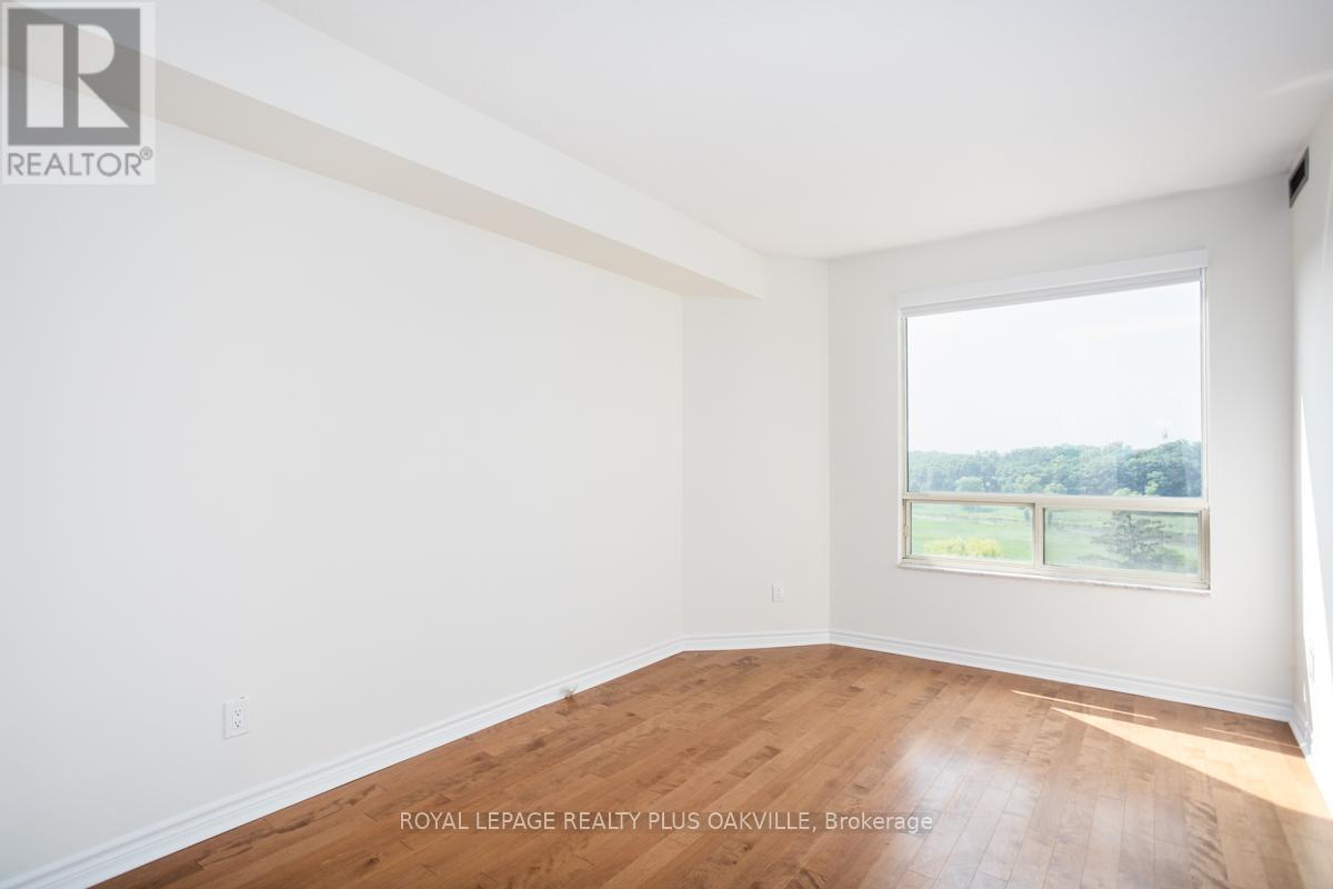 718 - 2511 Lakeshore Road W, Oakville, Ontario  L6L 6L9 - Photo 20 - W12590254