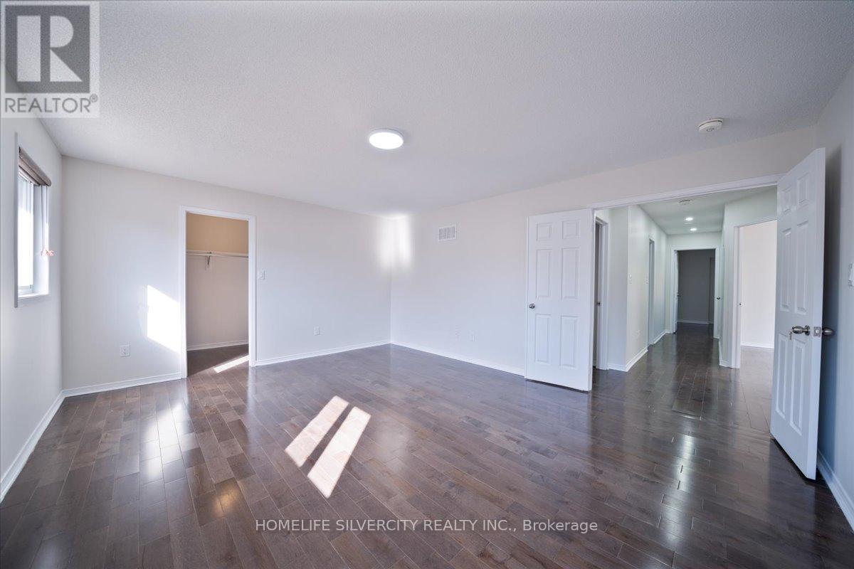 6 Bentgrass Lane, Brampton, Ontario  L7A 3K2 - Photo 16 - W12590258