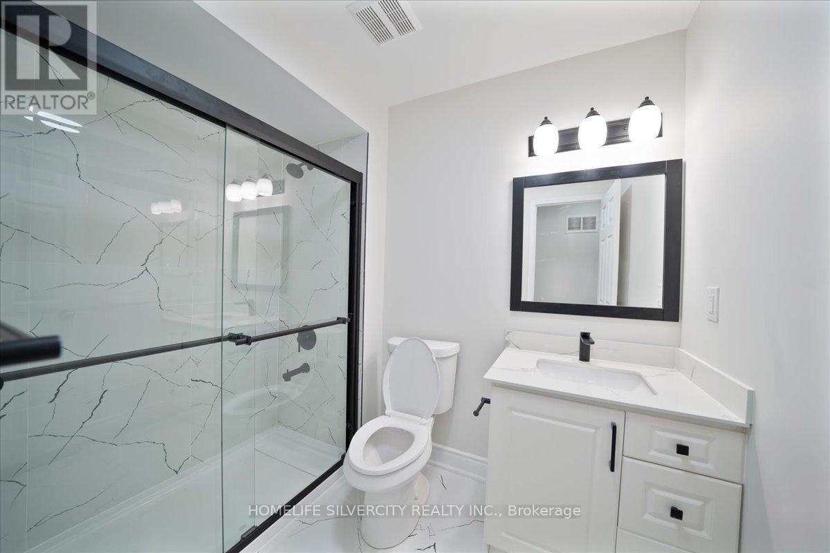 6 Bentgrass Lane, Brampton, Ontario  L7A 3K2 - Photo 23 - W12590258