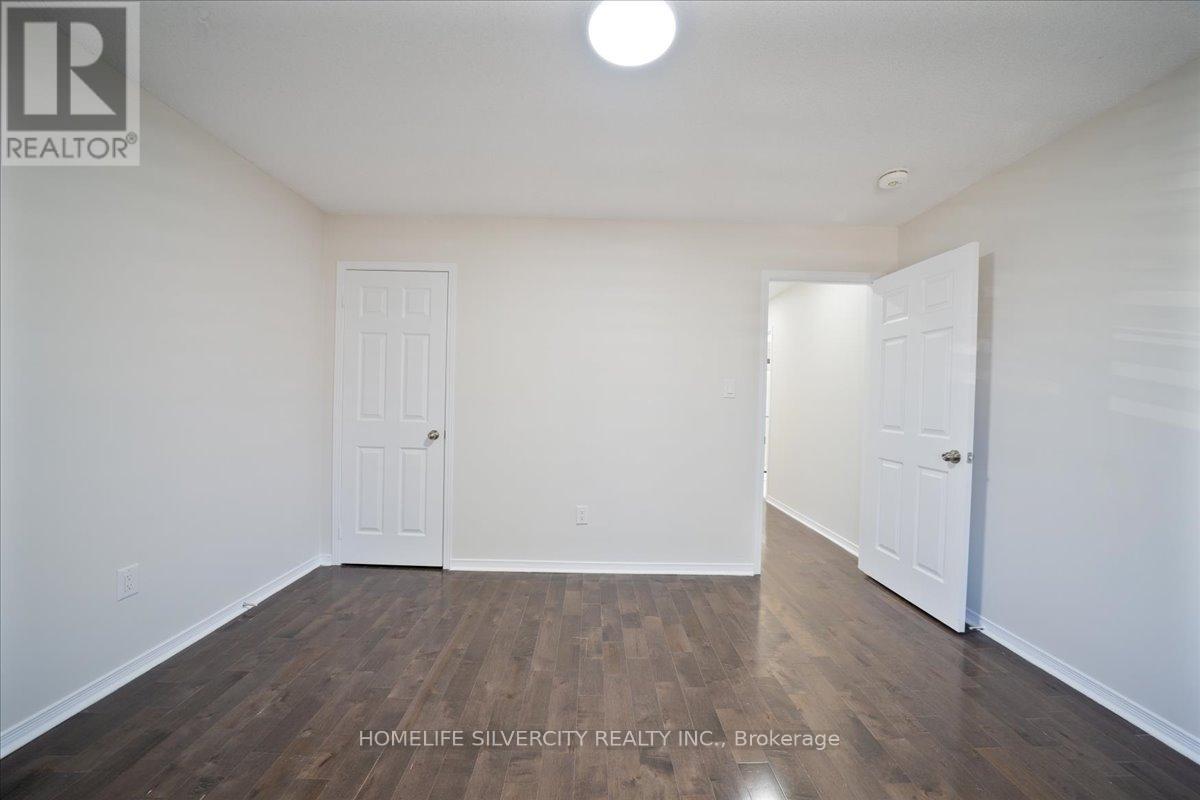 6 Bentgrass Lane, Brampton, Ontario  L7A 3K2 - Photo 25 - W12590258