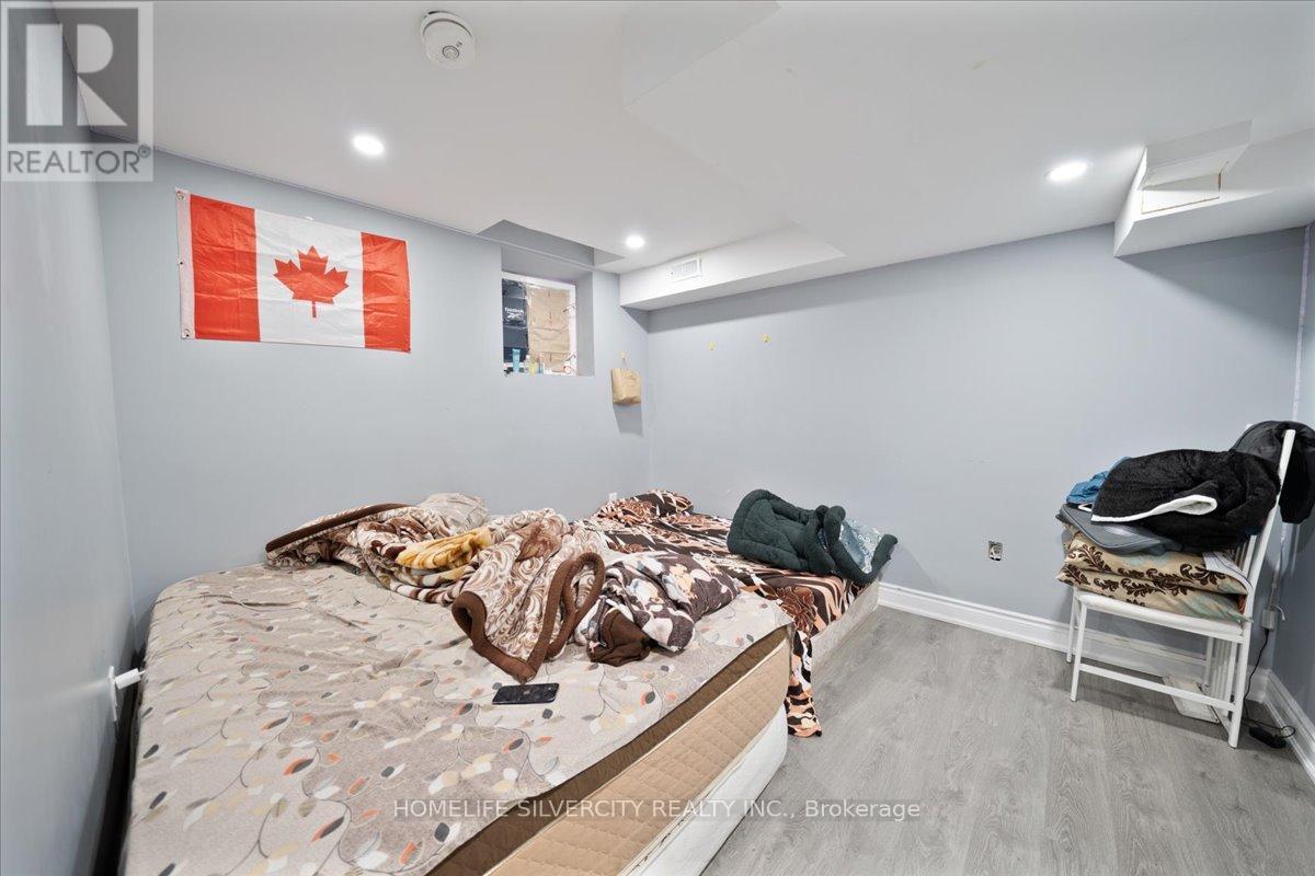 6 Bentgrass Lane, Brampton, Ontario  L7A 3K2 - Photo 41 - W12590258